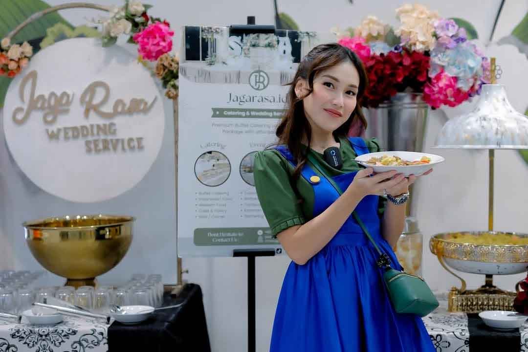 Tim Jagarasa saat setup buffet pernikahan di depok